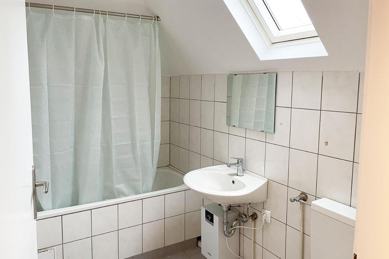 Cozy 2-Room Apartment Brühl Exteriör bild